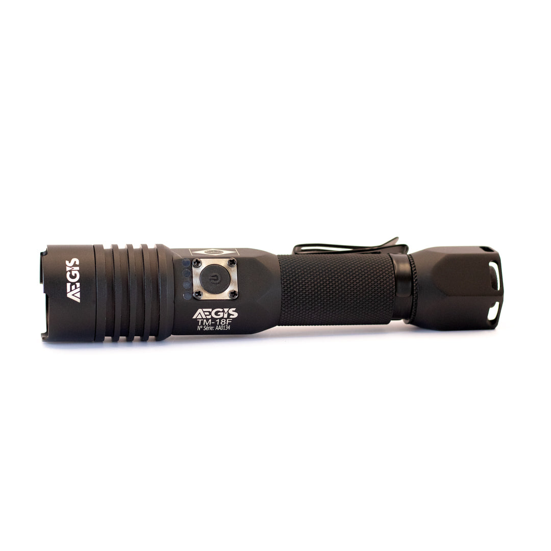 Lanterna Tática Aegis TM-18A (Foco Ajustável)