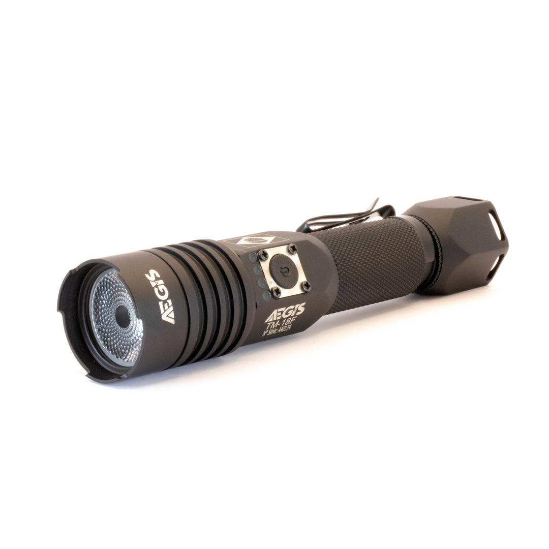 Lanterna Tática Aegis TM-18F (Foco Fixo)